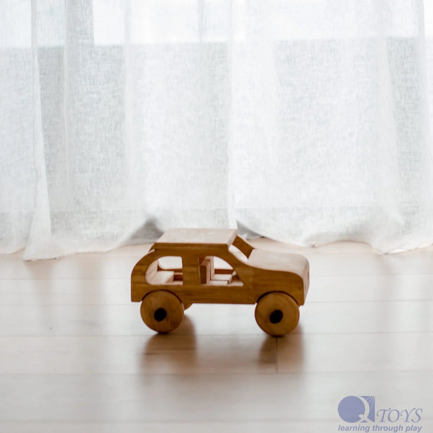 Wooden Natural Car - QToys | Wooden Toy NZ