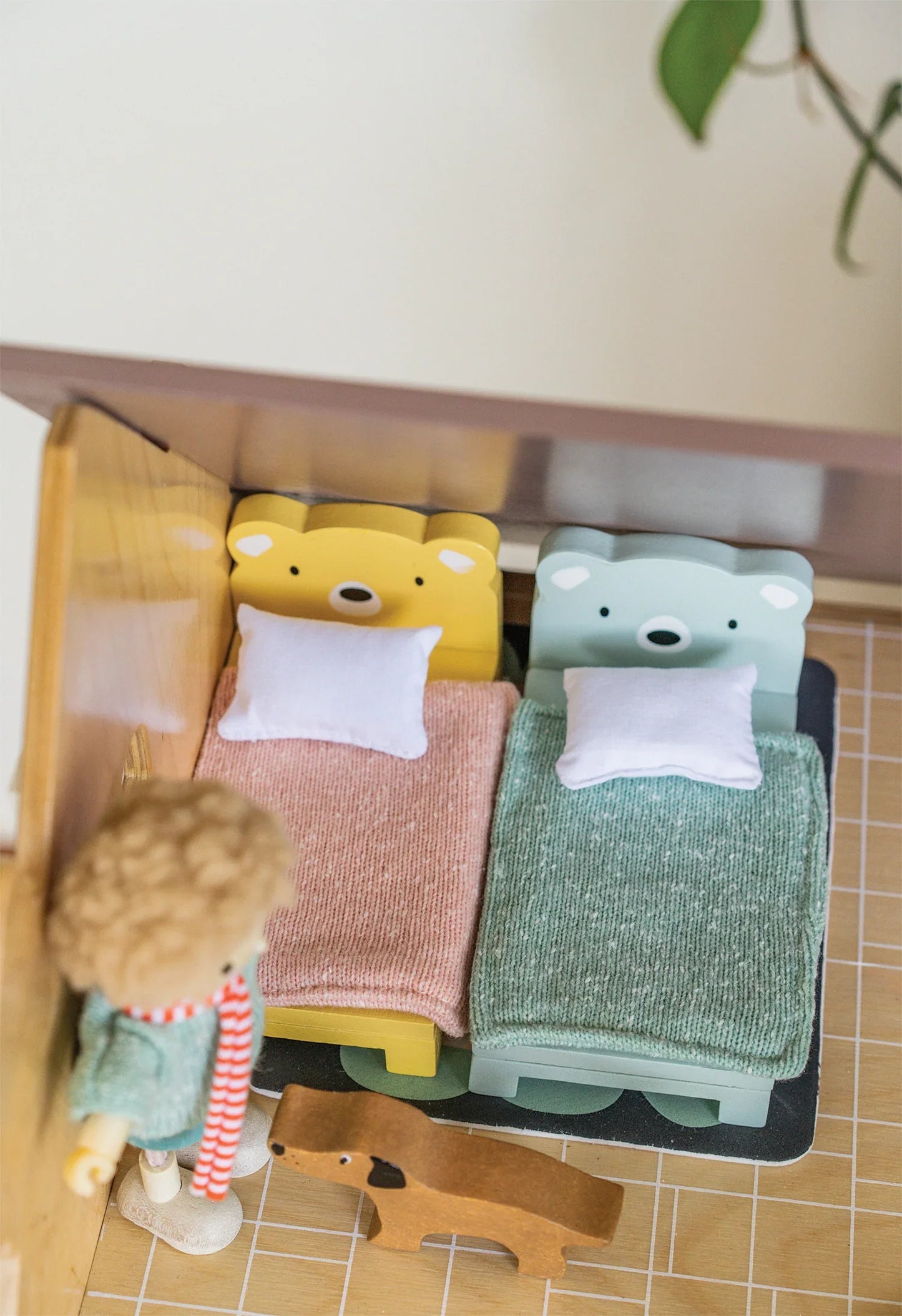 Wooden Doll House Kids Room Furniture Set - Tender Leaf Toys | Doll House Furniture NZ