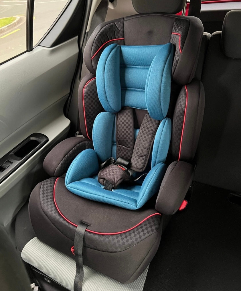 The Racer - Car Seat Booster with Adjustable Headrest