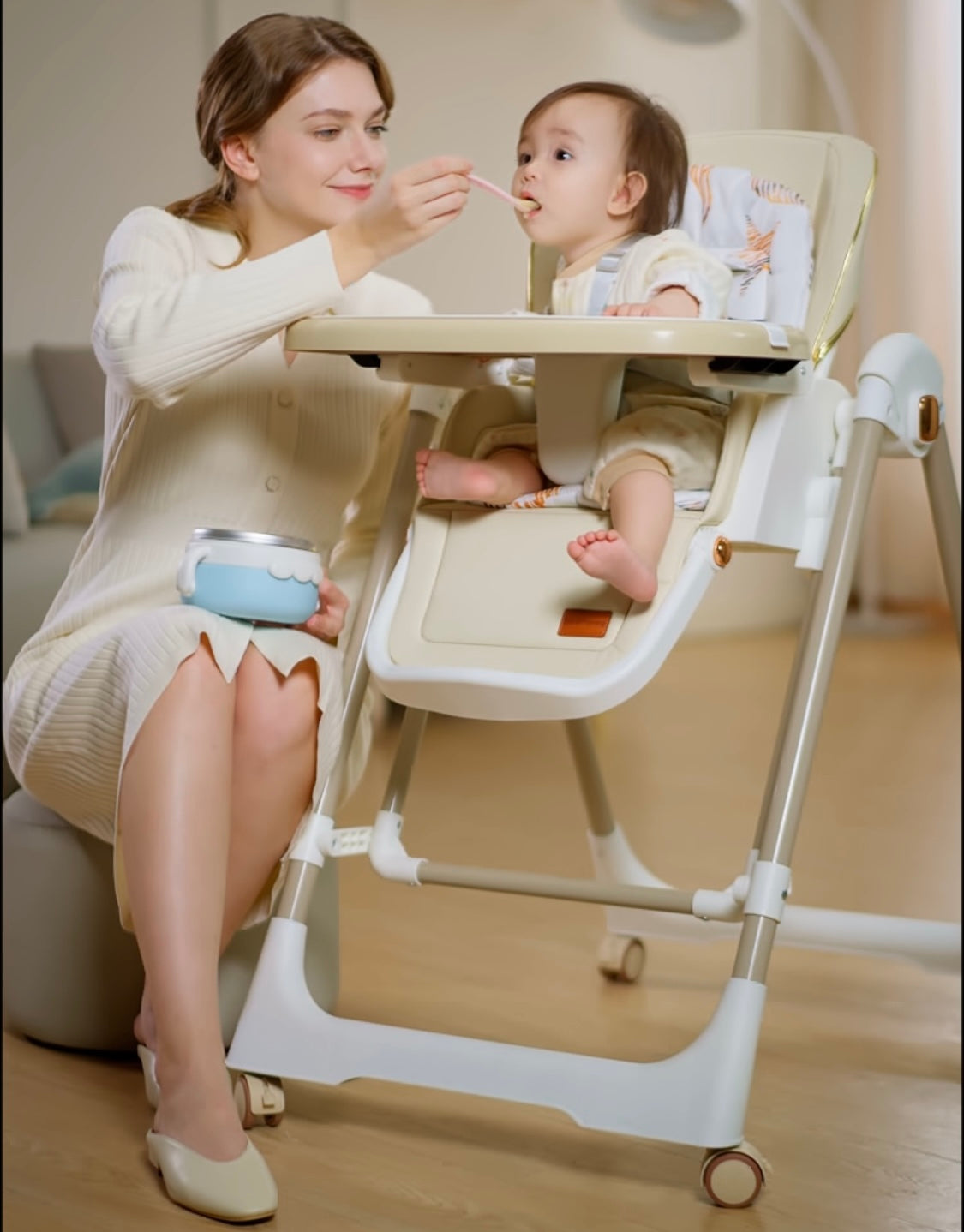 Jupiter Beige 2-in-1 High Chair & Swing