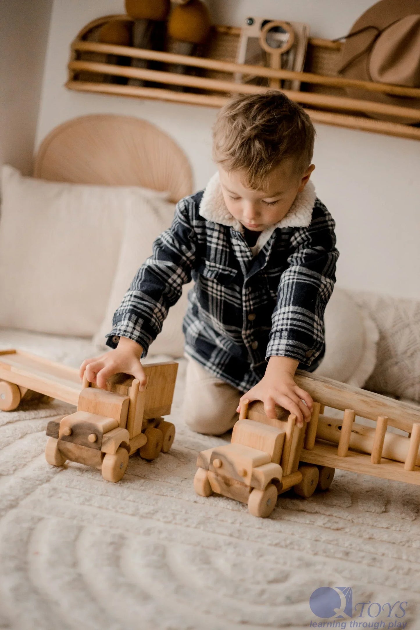 Wooden Flat Back Truck - QToys | Wooden Toy NZ