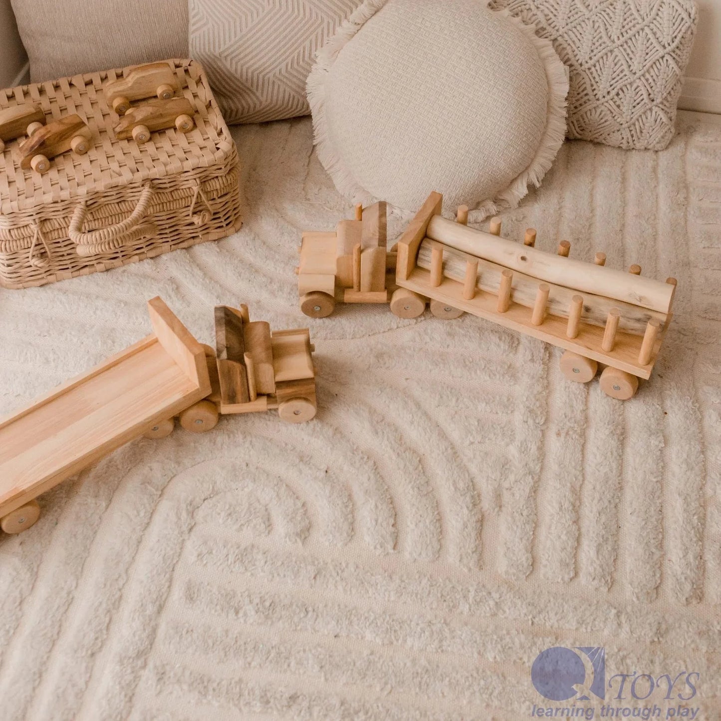 Wooden Flat Back Truck - QToys | Wooden Toy NZ