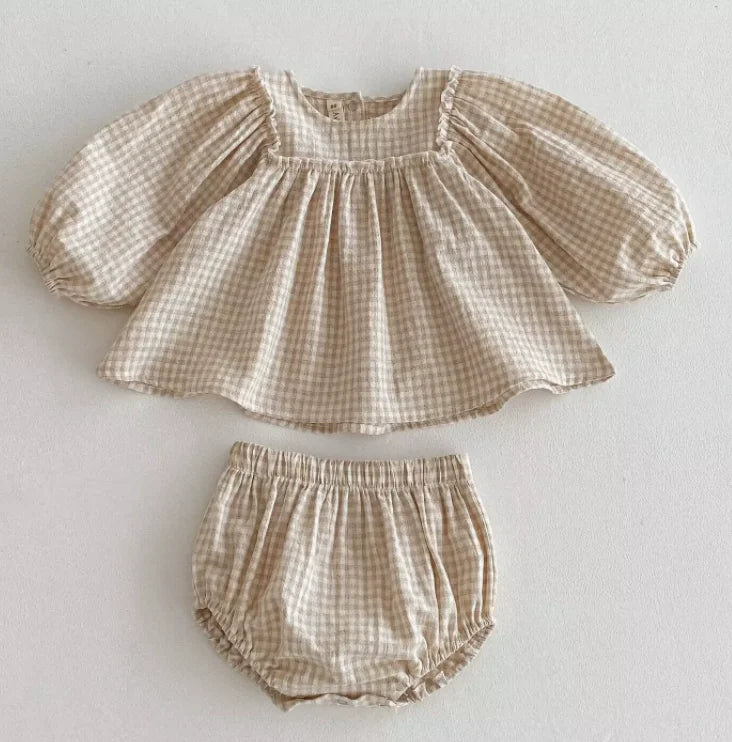 Elegant Vintage Lace Baby Girl Jumpsuit - Timeless Spring & Fall Outfit