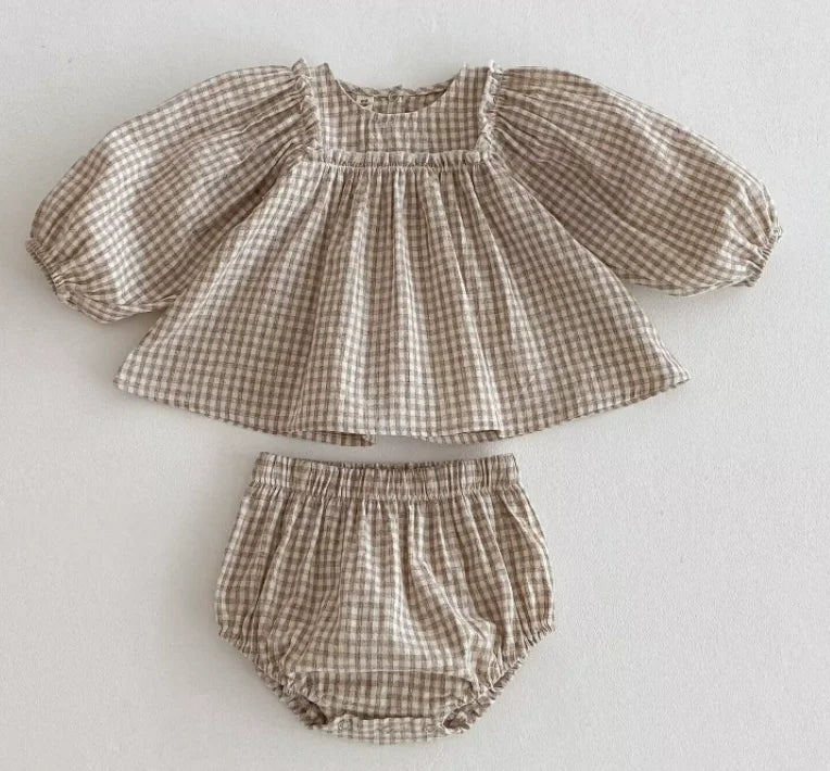 Elegant Vintage Lace Baby Girl Jumpsuit - Timeless Spring & Fall Outfit