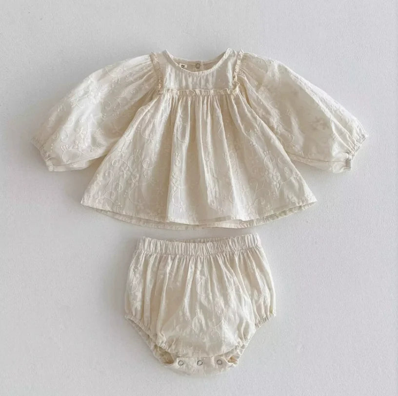 Elegant Vintage Lace Baby Girl Jumpsuit - Timeless Spring & Fall Outfit
