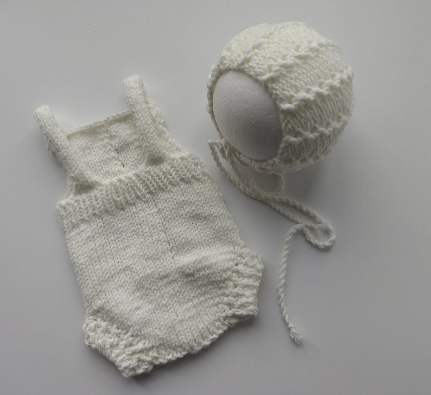 Newborn Photography Props - Hand-Knitted Jumpsuit & Hat Set