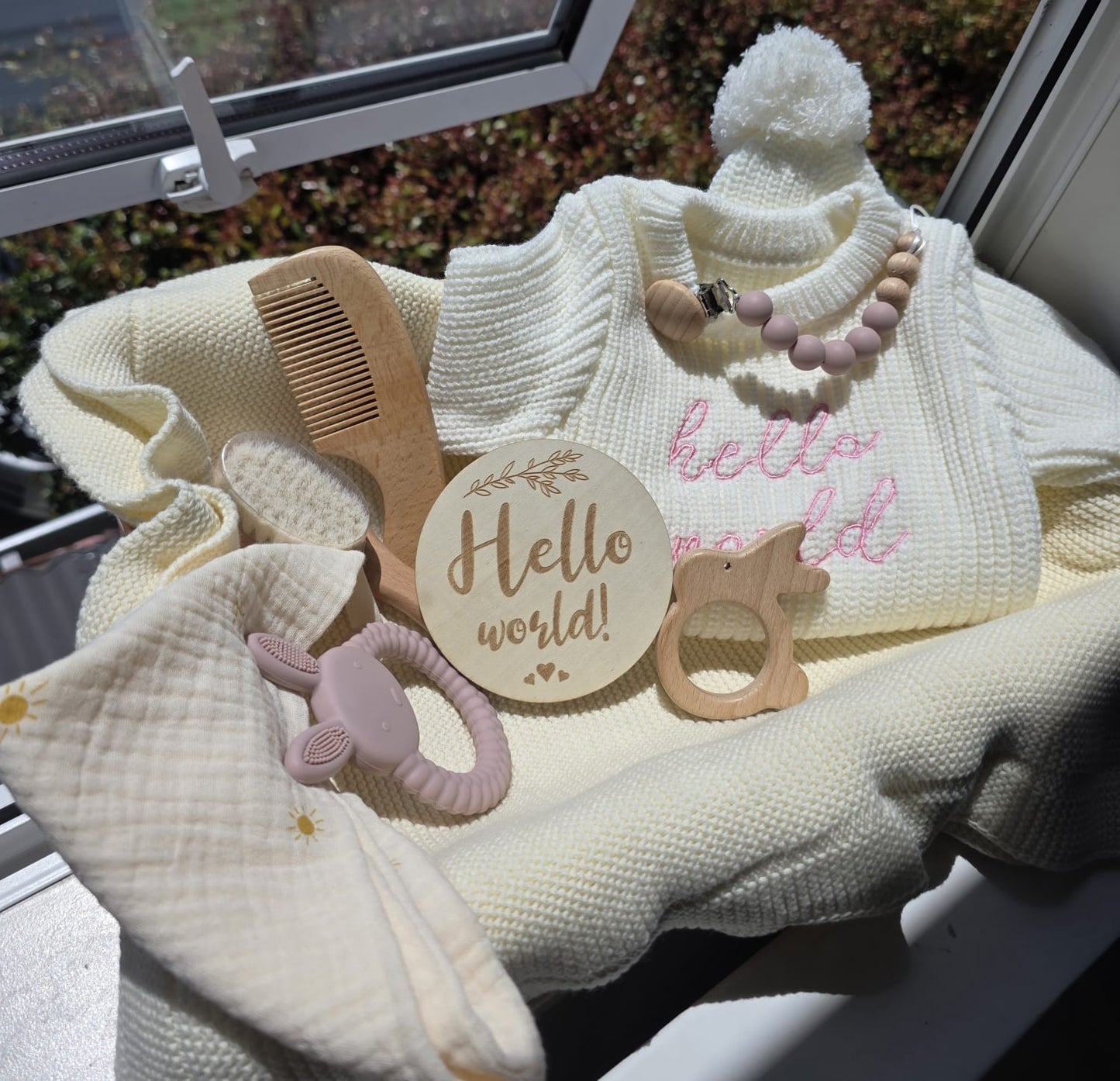 Premium Soft Cotton Knit Newborn Gift Box — Moon & Bloom Collection (Neutral) (Pre-order for Brown & Sage)